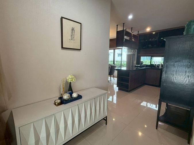 picture Beautiful corner house, fully furnished, ready to move in. Burasiri Pattanakarn. - 26/33