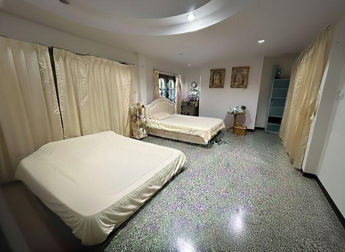 รูป ขายบ้านเดี่ยวชุมชนหมู่บ้านเพชรหทัย บนเนื้อที่กว่า 288 ตารางวา พื้นที่ใช้สอย 427 ตารางเมตร  - รูปที่ 10/12