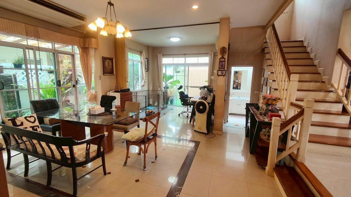 รูป บ้านเดี่ยวหรู ลดาวัลย์ รามอินทรา กม.2 — ทำเลศักยภาพ ใกล้ BTS ลาดปลาเค้า - รูปที่ 15/17