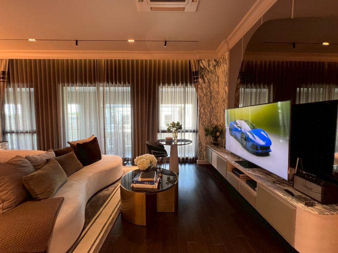 รูป Grand Bangkok Boulevard กรุงเทพกรีฑา บ้านเดี่ยวหรูสไตล์ Modern Classic  ใกล้ ARL ลาดกระบัง และสนามบินสุวรรณภูมิ เพียง 62 ครอบครัวเท่านั้น - รูปที่ 23/36