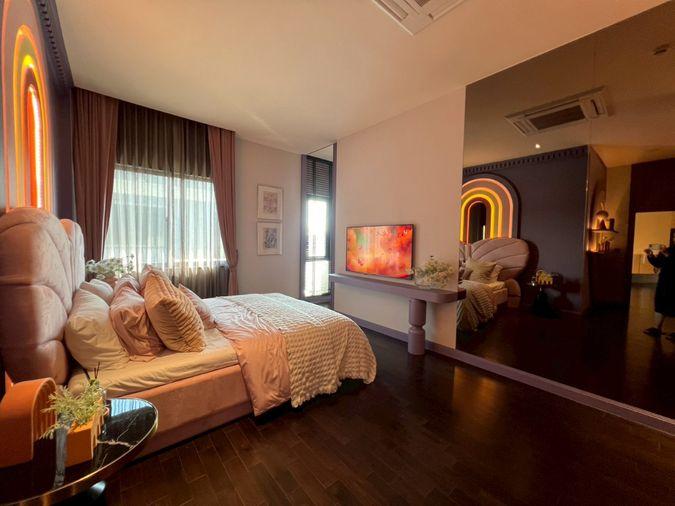 รูป Grand Bangkok Boulevard กรุงเทพกรีฑา บ้านเดี่ยวหรูสไตล์ Modern Classic  ใกล้ ARL ลาดกระบัง และสนามบินสุวรรณภูมิ เพียง 62 ครอบครัวเท่านั้น - รูปที่ 17/36