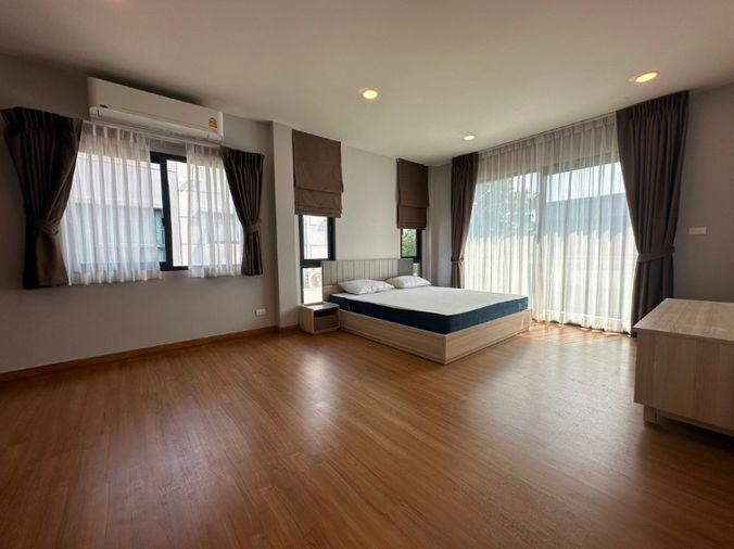 picture 🏡#PT2312_165 🏡💥Urgent💥 Guaranteed availability! Click quickly before it's gone‼️ For Rent 80k.🔥🔥 Centro Bangna Project - 8/14
