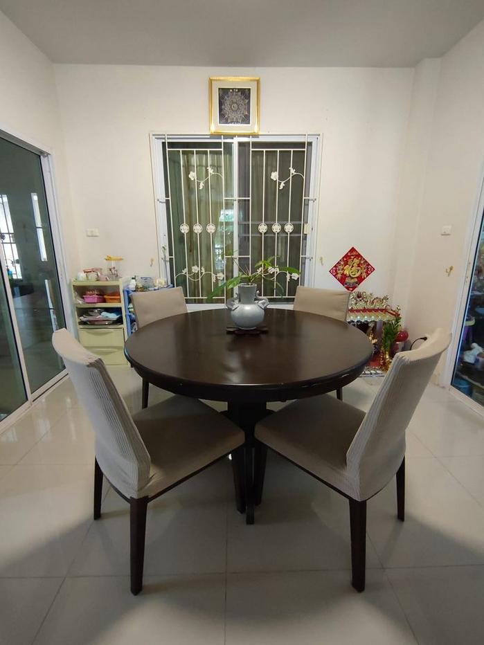 รูป ขายบ้านเดี่ยวมือสอง หมู่บ้านมณีรินทร์ เพลส สุขุมวิท เสม็ด ชลบุรี  - รูปที่ 5/9
