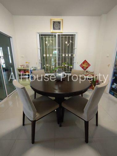 รูป ขายบ้านเดี่ยวมือสอง หมู่บ้านมณีรินทร์ เพลส สุขุมวิท เสม็ด ชลบุรี - รูปที่ 5/9