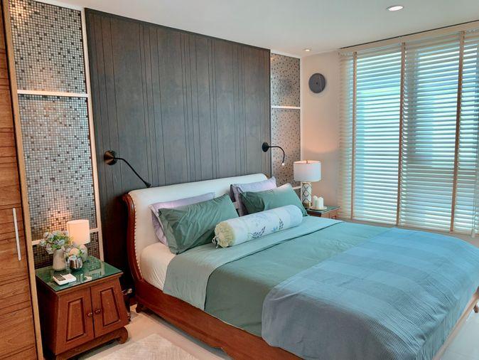 picture Sukhumvit Living Town     2 bedrooms, 1 bathroom  Corner unit - 4/12