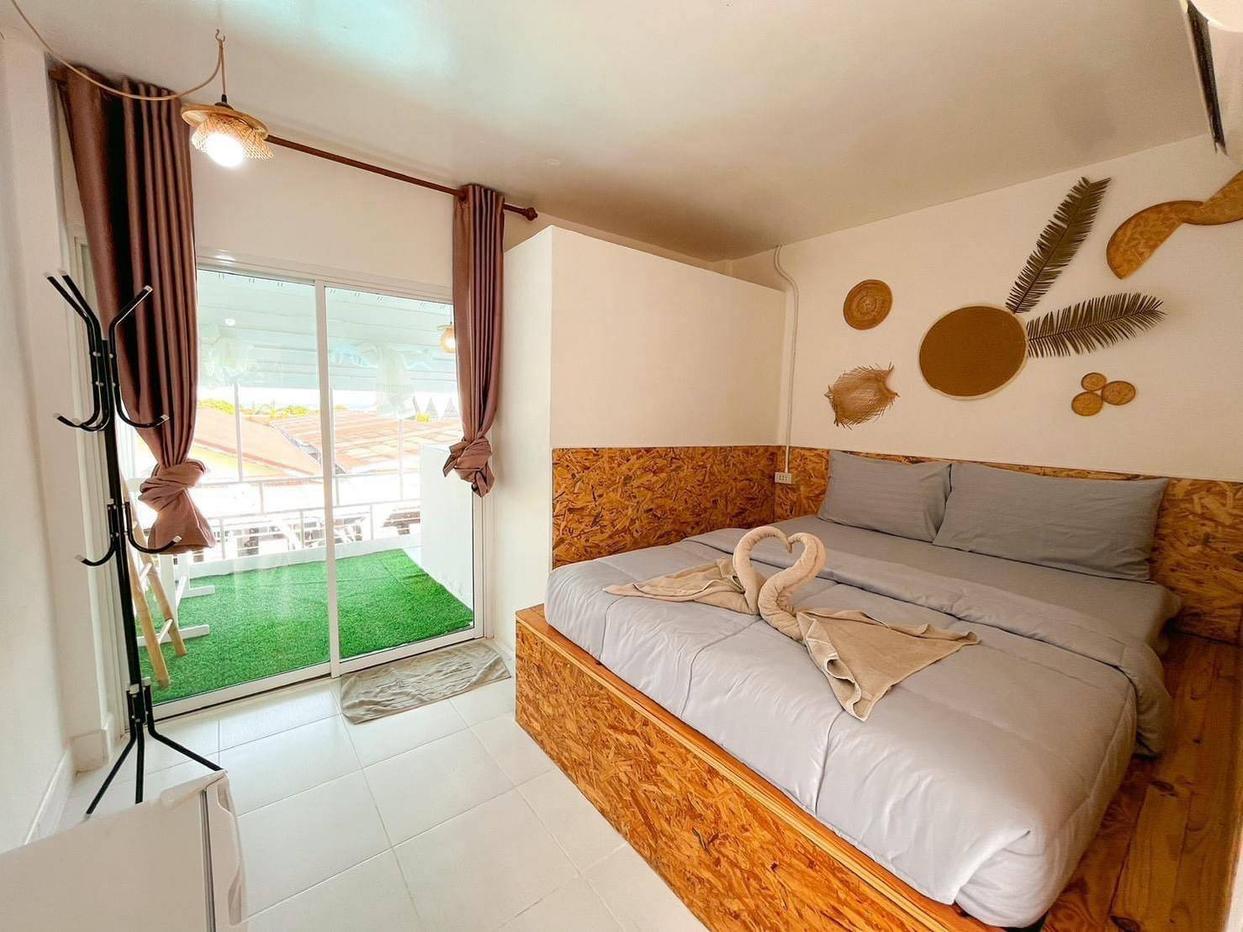 picture Resort for Sale in Koh Larn - 9/14
