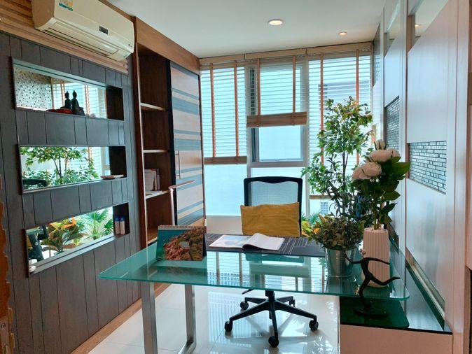 picture Sukhumvit Living Town     2 bedrooms, 1 bathroom  Corner unit - 1/12