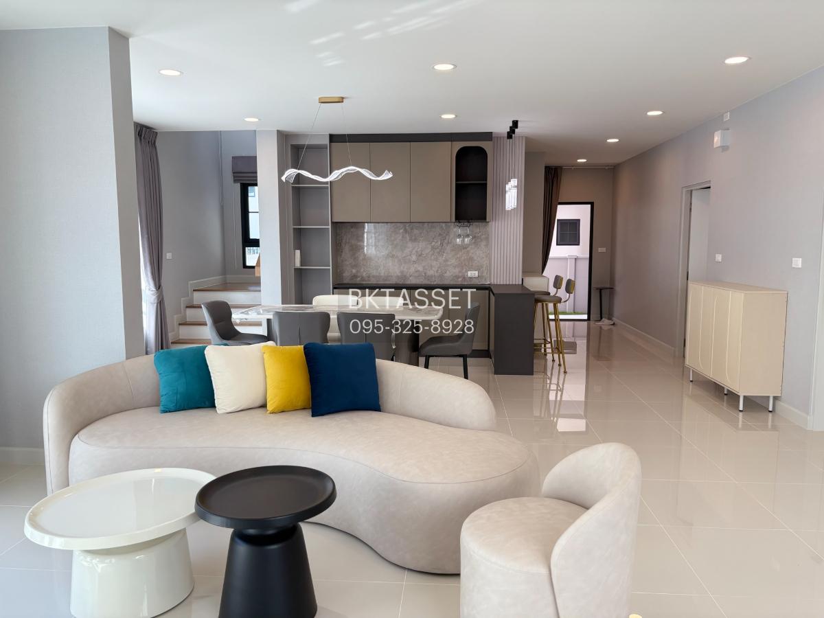 รูป ✅ ✅ Centro Bangna , Luxury House 4 ห้องนอน พร้อมเข้าอยู่ ติดต่อไลน์ @bktasset หรือโทร 095-325-8928 - รูปที่ 2/17