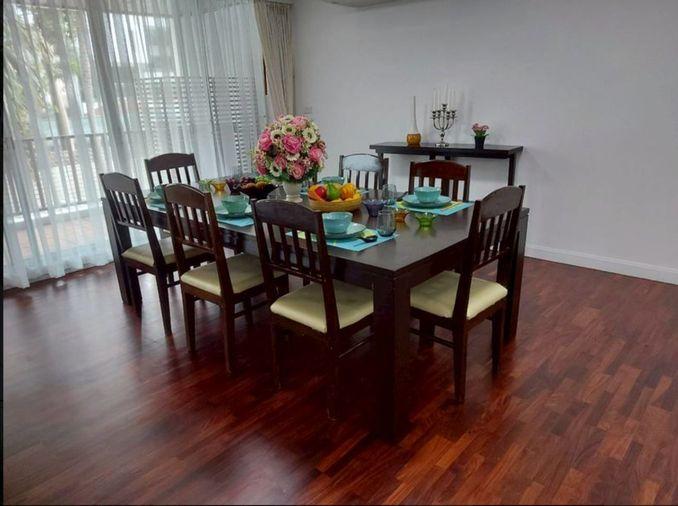 picture  Sathorn Gallery. 3beds 230sqm. Pets ok! Line id: @pfagent - 2/6