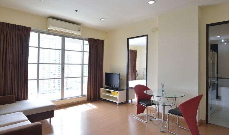 picture Baan Klang Krung. 1bed 55sq.m. Line id: @pfagent - 1/7