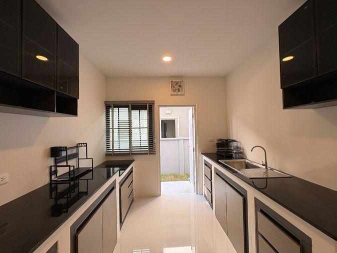 รูป ✅ ✅ Centro Bangna , Luxury House 4 ห้องนอน พร้อมเข้าอยู่ ติดต่อไลน์ @bktasset หรือโทร 095-325-8928 - รูปที่ 7/17