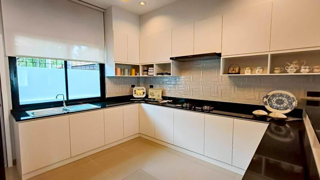 picture 3 Bedroom Single Storey Pool Villa for Sale East Pattaya - 6/13