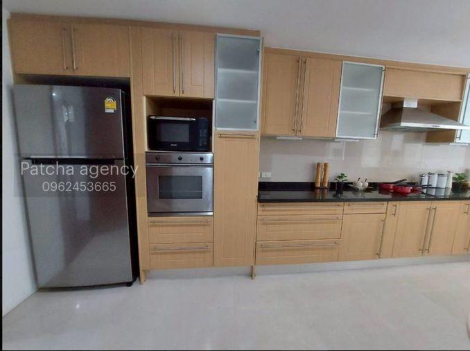 picture Sathorn Gallery. 3beds 230sqm. Pets ok! Line id: @pfagent - 3/6