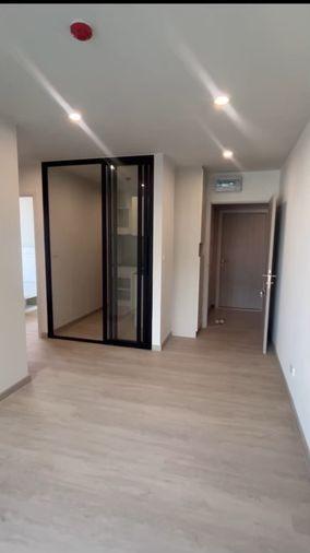 picture Thana Astra Sathorn-Chan Condominium - 2/9