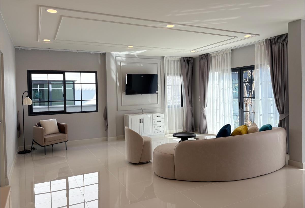 picture Available now! 4bed 5baths 303sqm. 2parking. Line id: @pfagent - 1/16