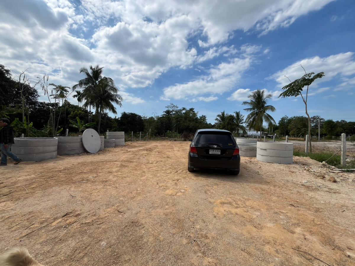 รูป ที่ดินว่างเปล่า  ที่ดินถมแล้ว สำหรับสร้างบ้าน  ต.หนองปรือ อ.บางละมุง  จ.ชลบุรี  💰ราคา  2,500,000 บาท 💰 - รูปที่ 1/9