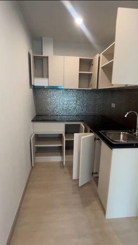 picture Thana Astra Sathorn-Chan Condominium - 1/9