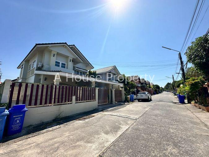 รูป ให้เช่าบ้านเดี่ยวรีโนเวทใหม่ โครงการ ลัดดาเฮ้าส์ ศรีราชา ชลบุรี - รูปที่ 1/19