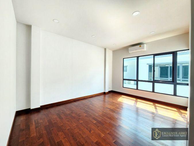รูป ขาย บ้านใหม่ ม.The City ปิ่นเกล้า-บรม 2 แปลงมุม ราคาพิเศษ บ้านไซส์ใหญ่ 105.8 ตรว. 388 ตรม. - รูปที่ 25/34
