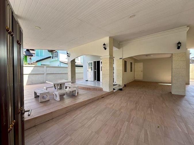 picture Newly renovated detached house for rent in Ladda House Sriracha, Chonburi. - 4/19