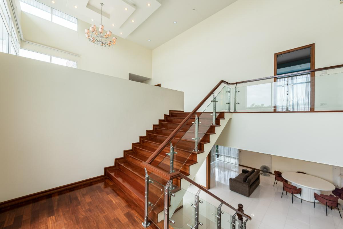 รูป ขายบ้านเดี่ยว Luxury ปัญญาอินทรา P5 ที่ดิน 1 ไร่ครึ่ง พร้อมสระว่ายน้ำ และเรือนรับรอง ใกล้สนามกอล์ฟปัญญา แฟชั่นไอส์แลนด์ - รูปที่ 20/46