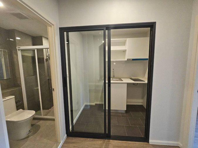 picture Blue Sukhumvit 89, a new condominium with outstanding features, spacious rooms, and close to BTS On Nut and BTS Bang Chak (500 meters). - 7/14