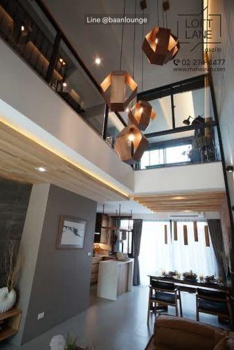 picture Luxury corner townhome, private, 6-meter high ceilings, Lasalle area. - 7/16