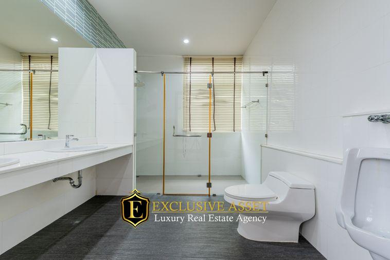 รูป ขายบ้านเดี่ยว Luxury ปัญญาอินทรา P5 ที่ดิน 1 ไร่ครึ่ง พร้อมสระว่ายน้ำ และเรือนรับรอง ใกล้สนามกอล์ฟปัญญา แฟชั่นไอส์แลนด์ - รูปที่ 41/46