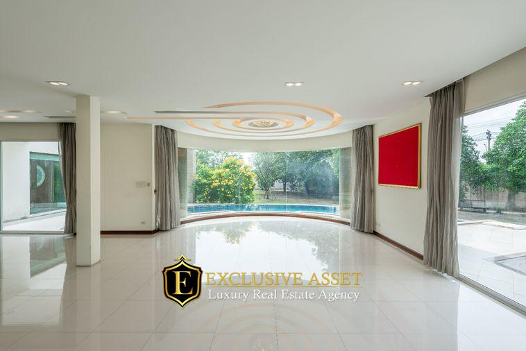 รูป ขายบ้านเดี่ยว Luxury ปัญญาอินทรา P5 ที่ดิน 1 ไร่ครึ่ง พร้อมสระว่ายน้ำ และเรือนรับรอง ใกล้สนามกอล์ฟปัญญา แฟชั่นไอส์แลนด์ - รูปที่ 10/46
