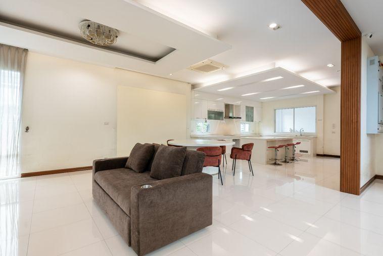 รูป ขายบ้านเดี่ยว Luxury ปัญญาอินทรา P5 ที่ดิน 1 ไร่ครึ่ง พร้อมสระว่ายน้ำ และเรือนรับรอง ใกล้สนามกอล์ฟปัญญา แฟชั่นไอส์แลนด์ - รูปที่ 12/46
