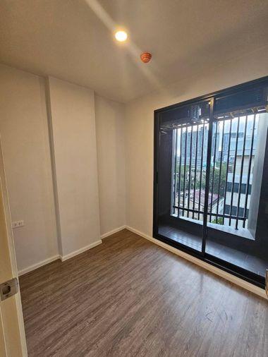 picture Blue Sukhumvit 89, a new condominium with outstanding features, spacious rooms, and close to BTS On Nut and BTS Bang Chak (500 meters). - 11/14