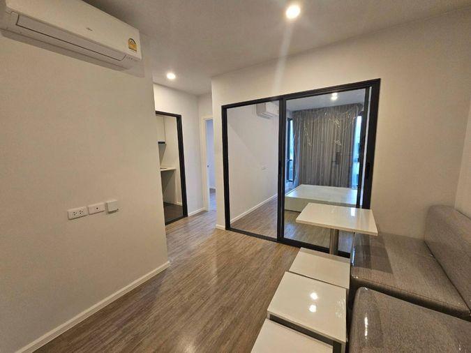 picture Blue Sukhumvit 89, a new condominium with outstanding features, spacious rooms, and close to BTS On Nut and BTS Bang Chak (500 meters). - 3/14