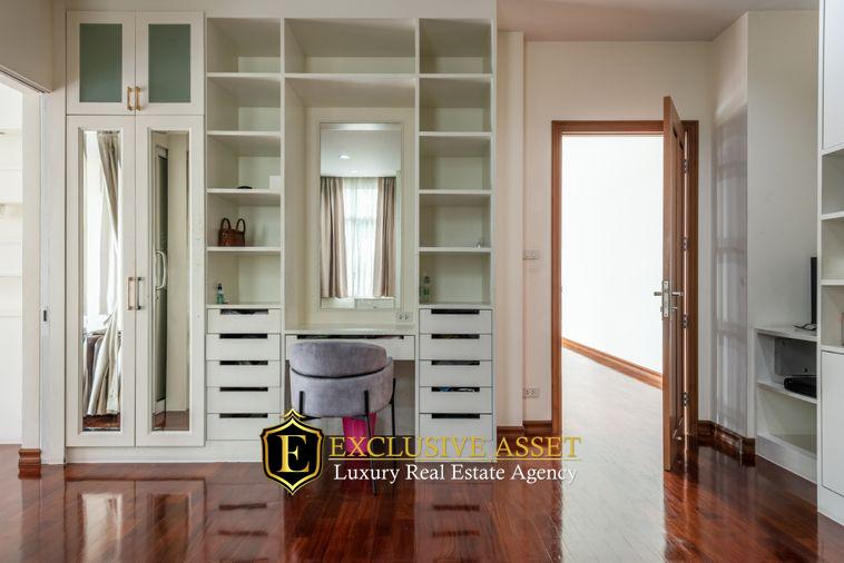 รูป ขายบ้านเดี่ยว Luxury ปัญญาอินทรา P5 ที่ดิน 1 ไร่ครึ่ง พร้อมสระว่ายน้ำ และเรือนรับรอง ใกล้สนามกอล์ฟปัญญา แฟชั่นไอส์แลนด์ - รูปที่ 28/46