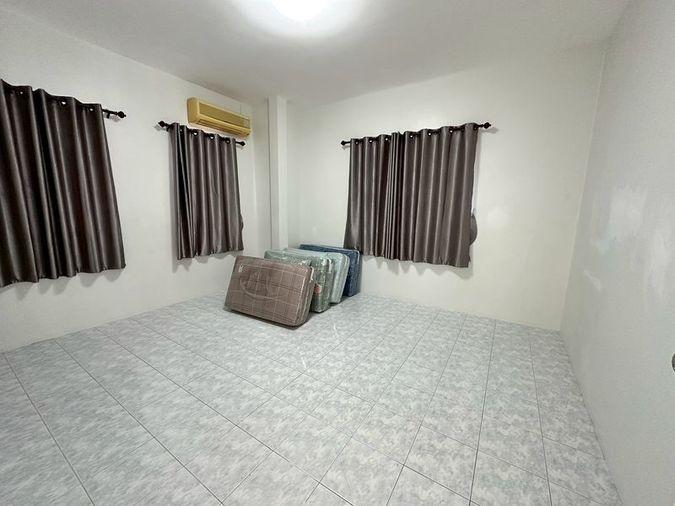 picture Newly renovated detached house for rent in Ladda House Sriracha, Chonburi. - 18/19