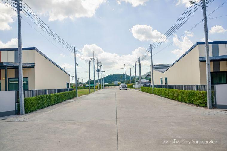 รูป Call : 092-469-6464 โครงการ สราญเพลสวิลล์ นิคมพัฒนา ระยอง มีให้เลือกทั้งแบบ ทาวน์โฮม และ บ้านแฝด 2 ห้องนอน 2 ห้องน้ำ ใกล้นิคม WHA ระยอง - รูปที่ 12/15