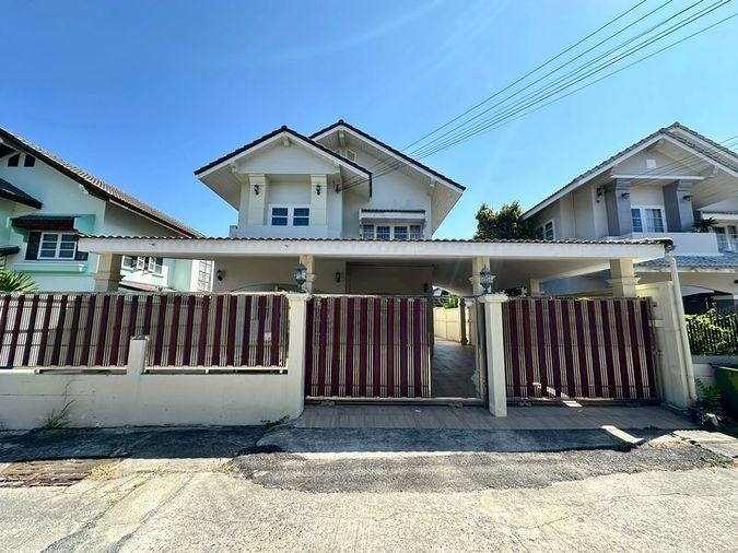 picture Newly renovated detached house for rent in Ladda House Sriracha, Chonburi. - 3/19