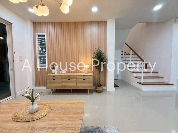 picture Two-story townhome for sale in The Central 2 Nong Yai Bu-Sriracha, Chonburi. - 8/18