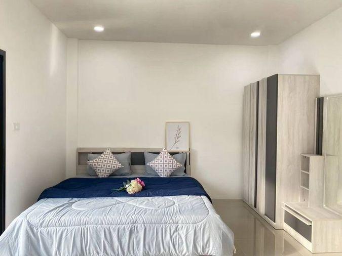 picture Newly renovated townhome for sale in Hampton Park 3, Thung Sukla, Sriracha. - 8/13