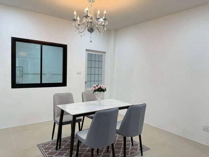 picture Newly renovated townhome for sale in Hampton Park 3, Thung Sukla, Sriracha. - 7/13
