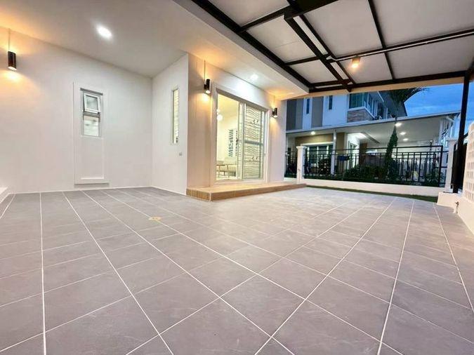 picture Two-story townhome for sale in The Central 2 Nong Yai Bu-Sriracha, Chonburi. - 16/18