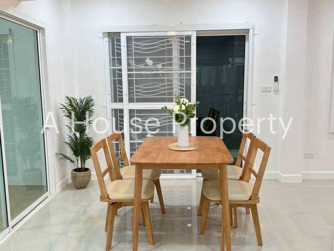 picture Two-story townhome for sale in The Central 2 Nong Yai Bu-Sriracha, Chonburi. - 6/18