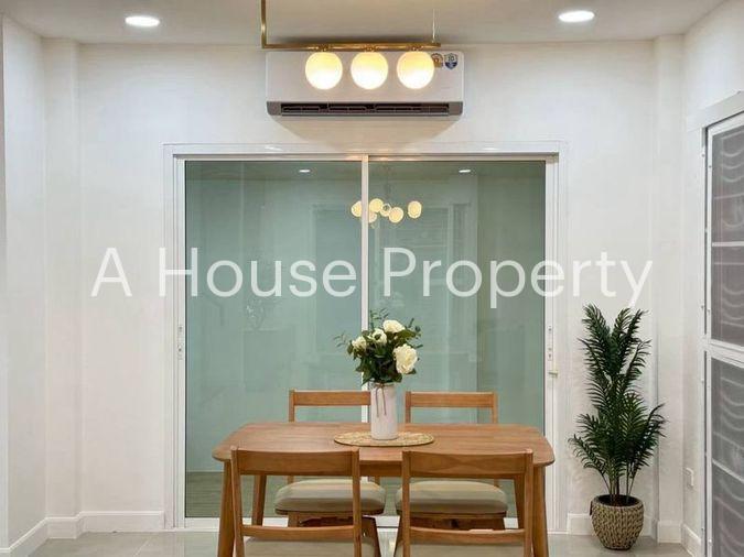 picture Two-story townhome for sale in The Central 2 Nong Yai Bu-Sriracha, Chonburi. - 7/18