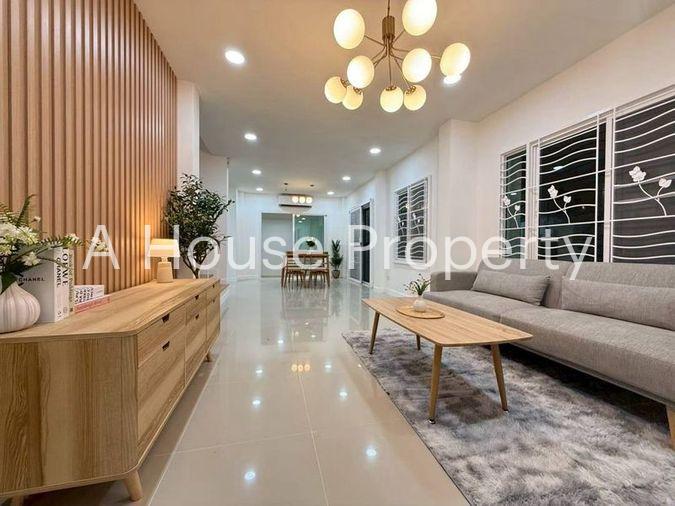 picture Two-story townhome for sale in The Central 2 Nong Yai Bu-Sriracha, Chonburi. - 2/18