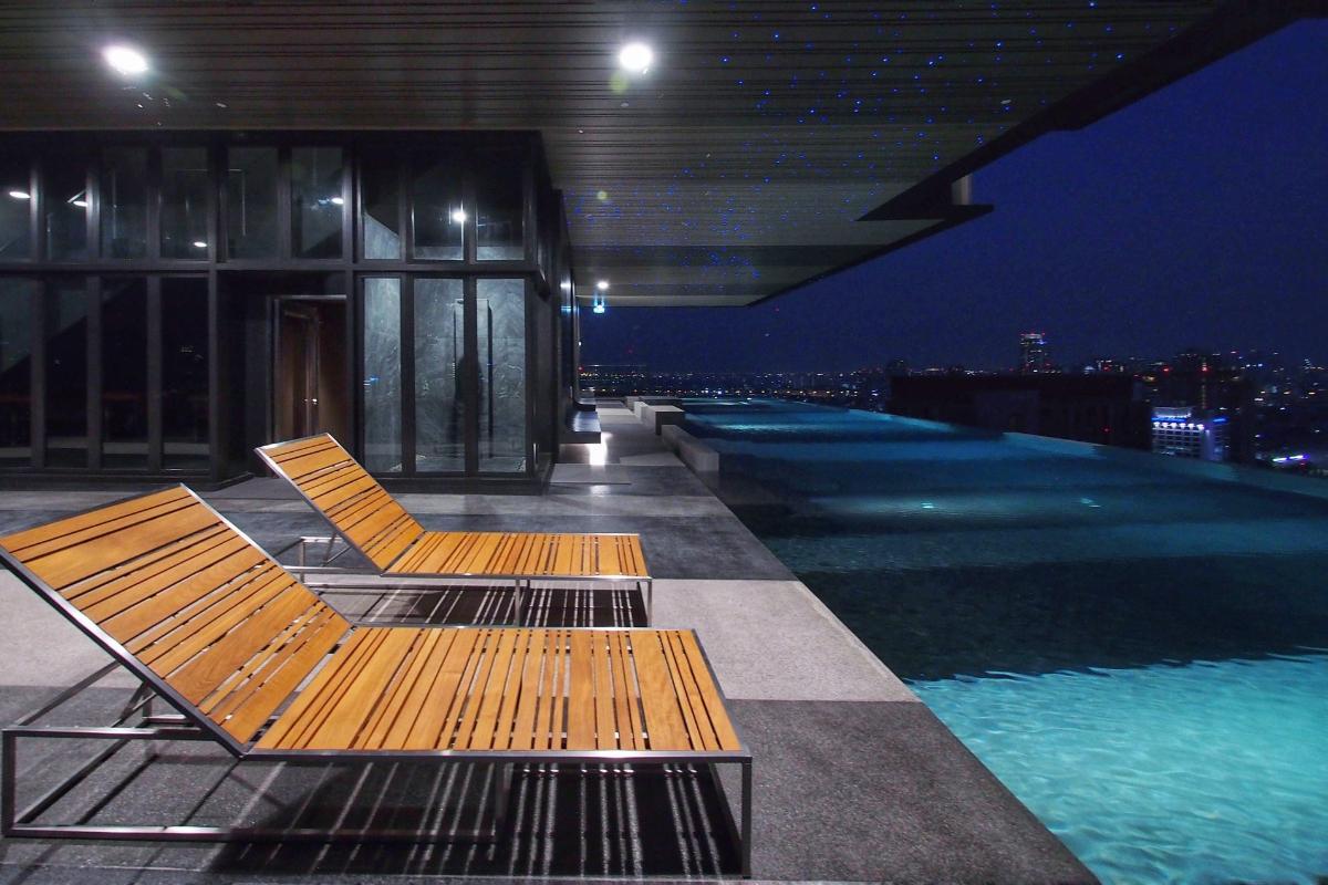รูป Condo for Rent: RHYTHM Ekkamai Nearest BTS: Ekkamai Station - รูปที่ 12/23