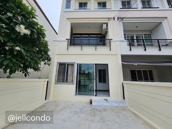 picture House For Sale Baan Klang Muang The Royal Monaco Srinakarin Pattanakarn - 2/10