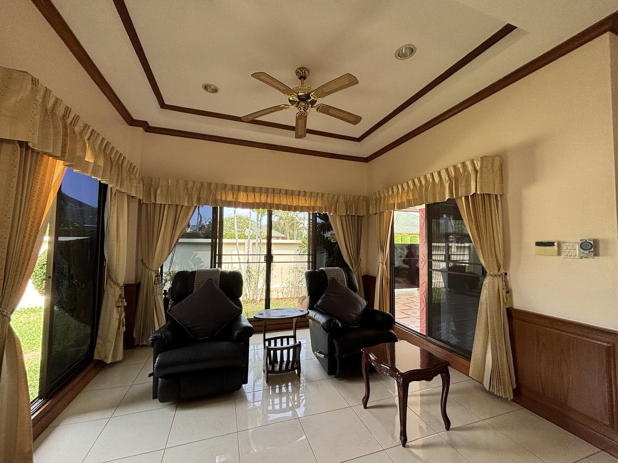 รูป Pool Villa for Rent 3 Bedrooms in East Pattaya - รูปที่ 13/27