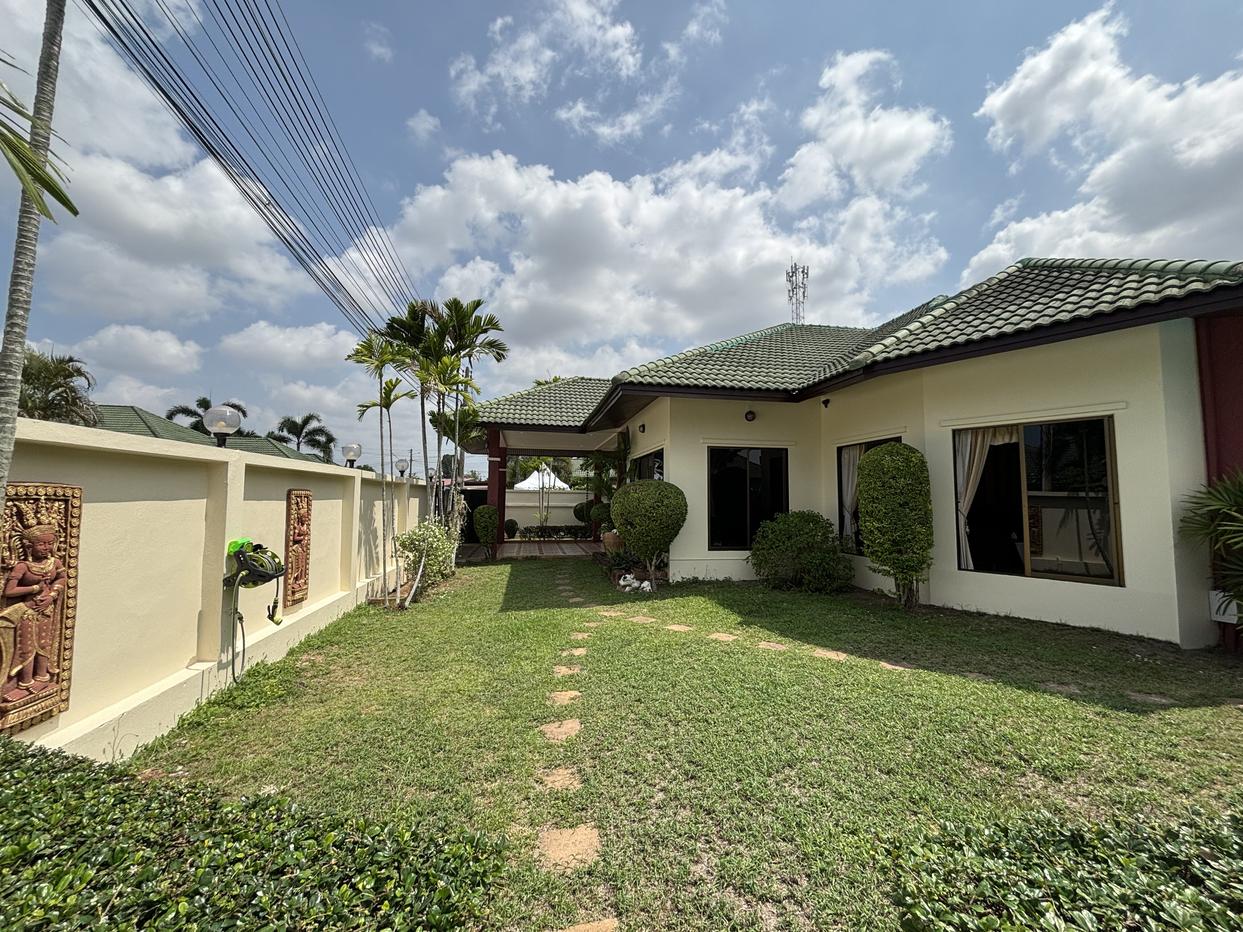 รูป Pool Villa for Rent 3 Bedrooms in East Pattaya - รูปที่ 25/27