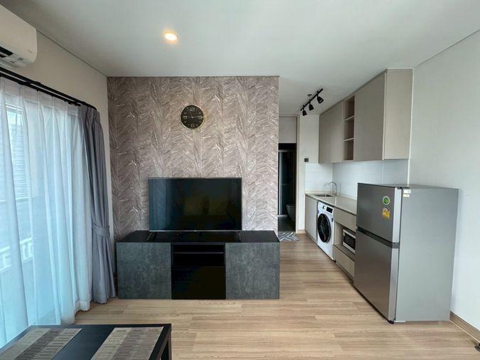 รูป 🏢 ขายคอนโด : Lumpini Suite Phetchaburi - Makkasan (ลุมพินี สวีท เพชรบุรี - มักกะสัน)   รหัสทรัพย์ | 📌 LNP-C11465  - รูปที่ 3/8