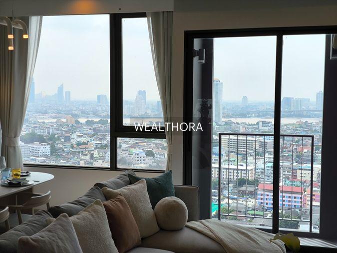 picture Reference Sathorn-Wongwianyai Condo, 130 meters to BTS Wongwianyai. - 2/19