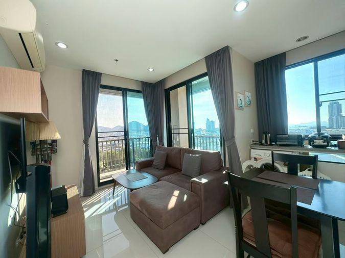 picture Selling The Sky Sriracha, a luxury condo. Beautiful unit, high floor, fully furnished and move in Ready - 2/10